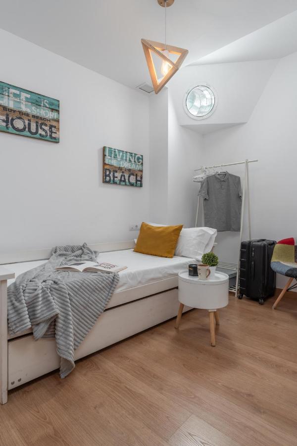 Tuguest Postigo I Catedral Apartment - Free Parking Granada Luaran gambar